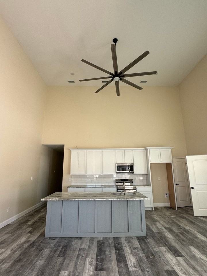 1318 Johnson Bend Rd #1 - Photo 5 of 44