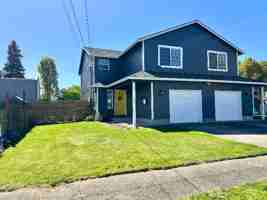 featured image of 155 W Berkeley St