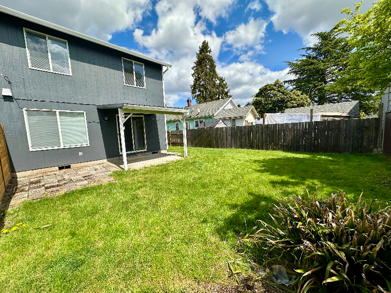 155 W Berkeley St - Photo 5 of 20