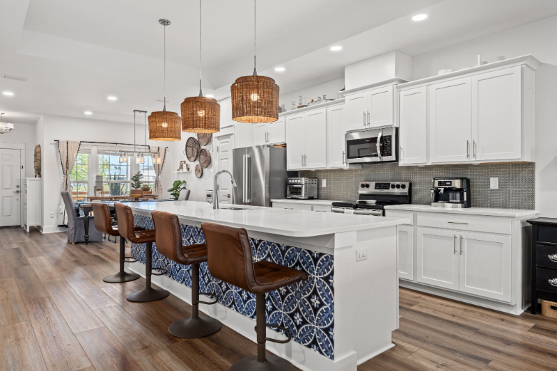 1007 W 10th Ct - Photo 2 of 20