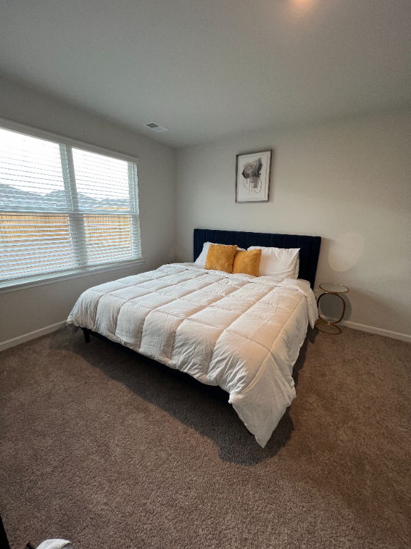 8183 E Highcroft Dr Ne - Photo 3 of 11