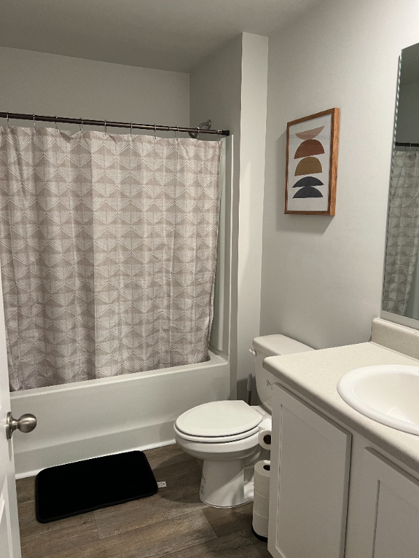 8183 E Highcroft Dr Ne - Photo 5 of 11