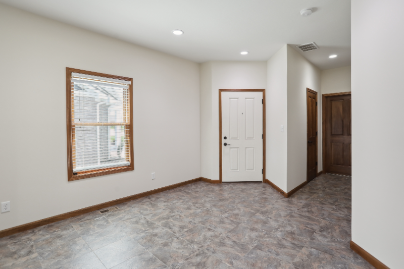 273 W Raymond Ave #273 - Photo 3 of 40