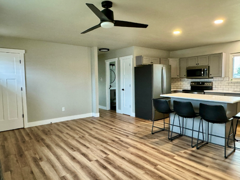 4512 Pierce Ave - Photo 4 of 18