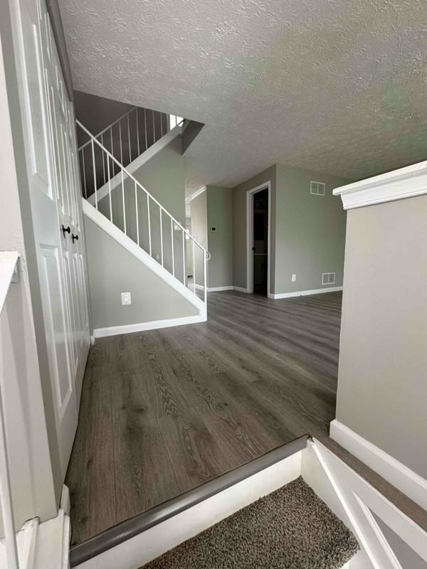1026 Willow Bend Dr - Photo 3 of 7