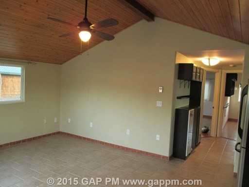 309 N Bridgeton Rd - Photo 2 of 10