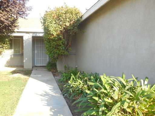 1309 Erie St - Photo 3 of 15