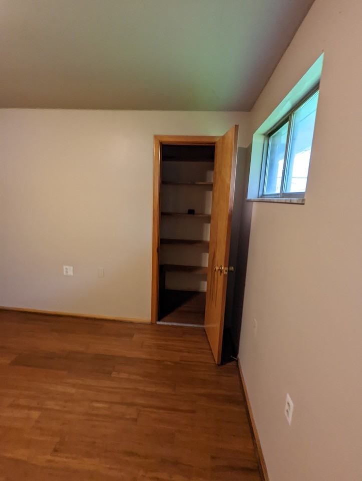 305 15th St Ne #NA - Photo 4 of 15