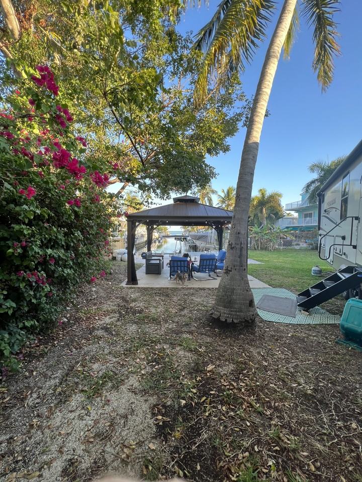 1123 Heron Rd - Photo 3 of 17