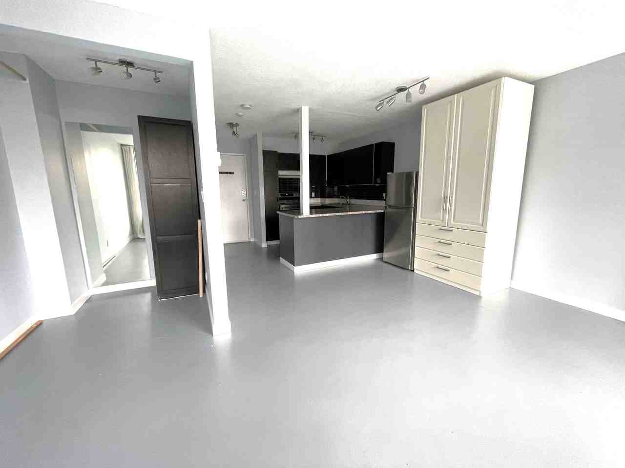 1330 Hornby Street - Photo 3 of 14
