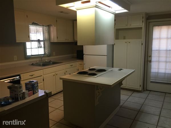 69 Briarwood St - Photo 2 of 8