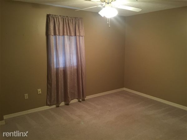 69 Briarwood St - Photo 3 of 8