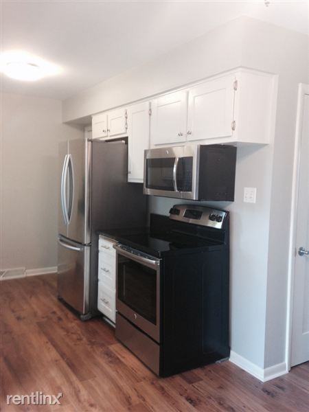 212 Knox Ave - Photo 2 of 8