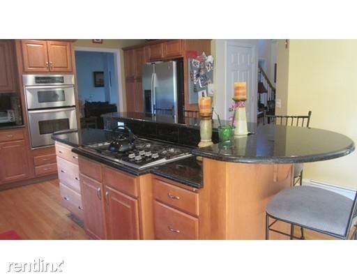 27 Harold W Bishop Blvd - Photo 3 of 7