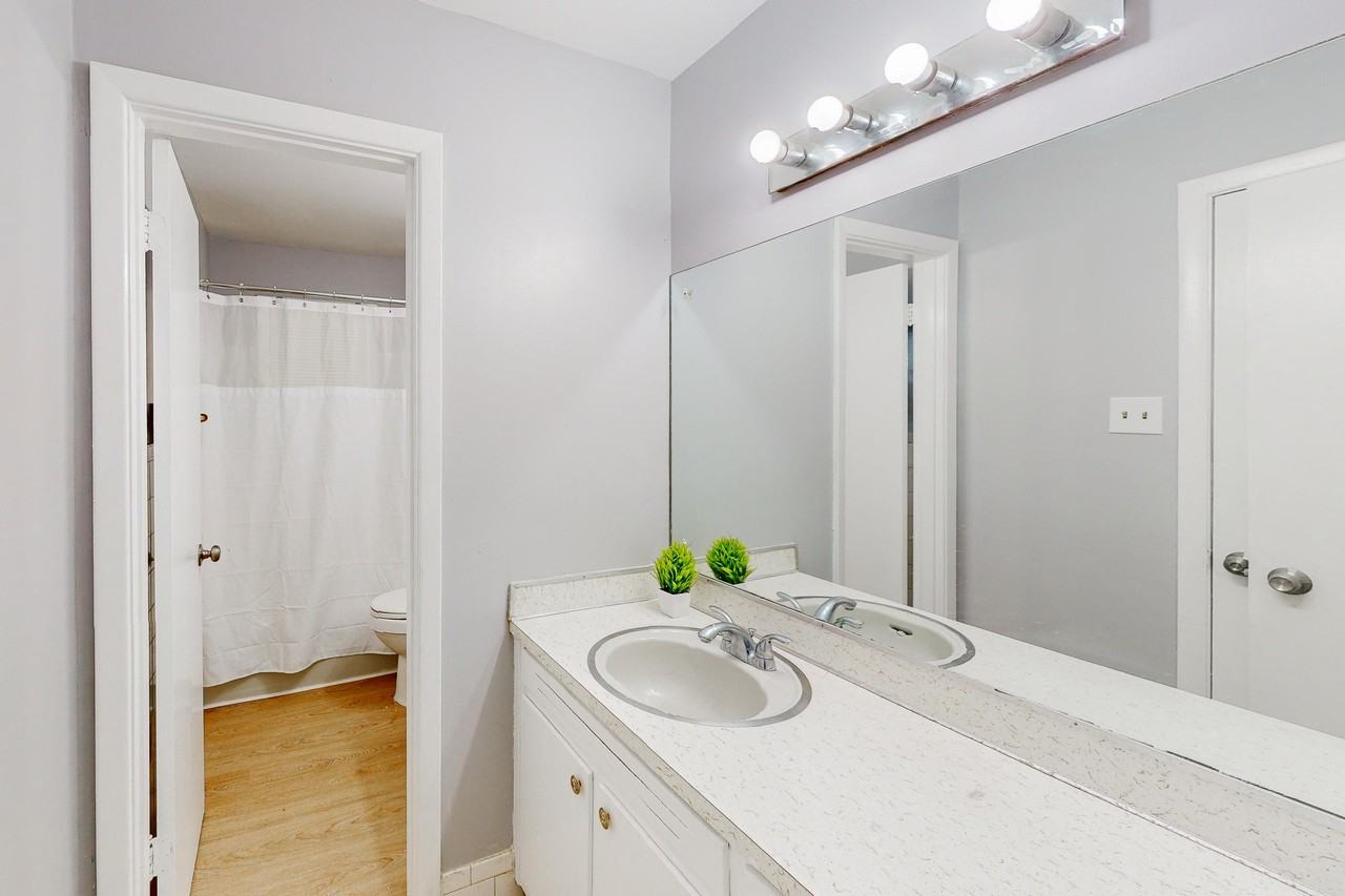 Ridgecrest Ln - Photo 7 of 20