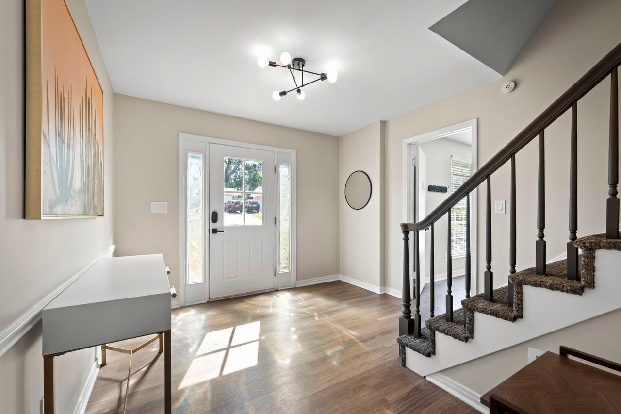 Woodleigh Dr W - Photo 5 of 16