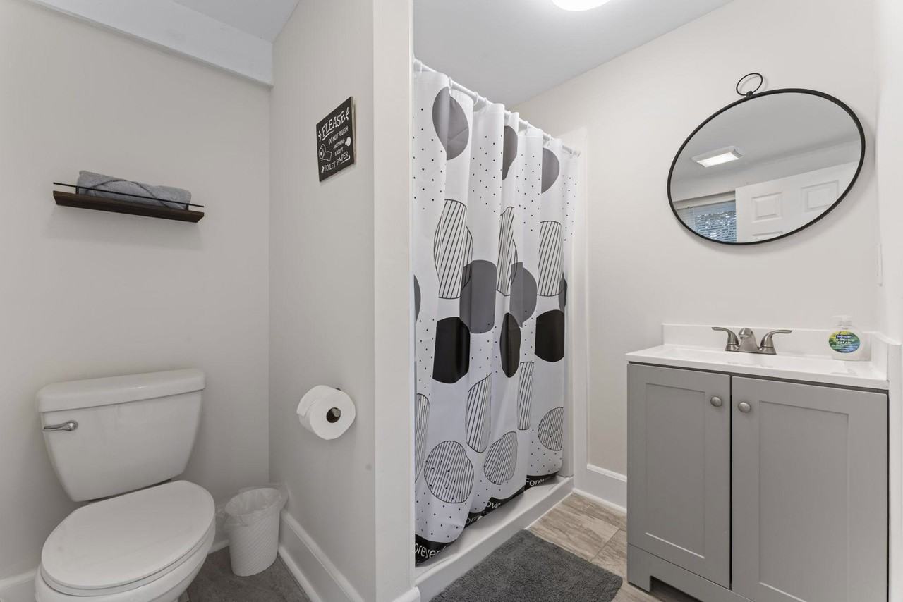 Dyal St - Photo 3 of 13