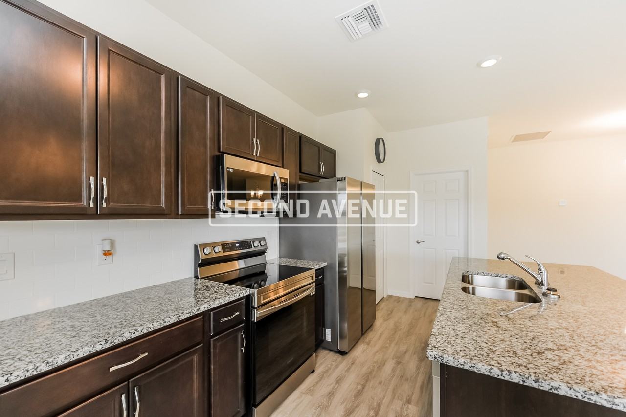 3202 Ne 14th Pl - Photo 2 of 23