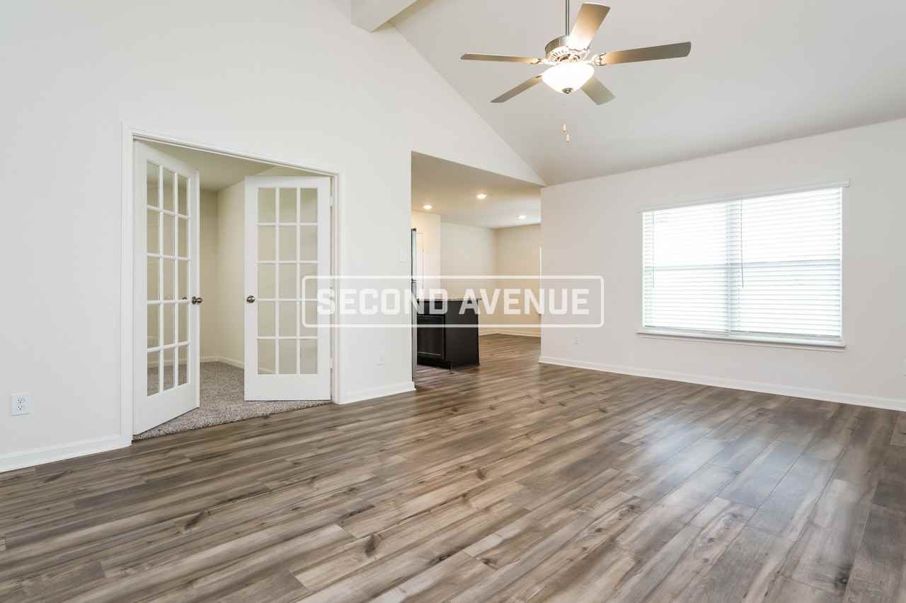 358 Condie Russell Ave - Photo 7 of 20