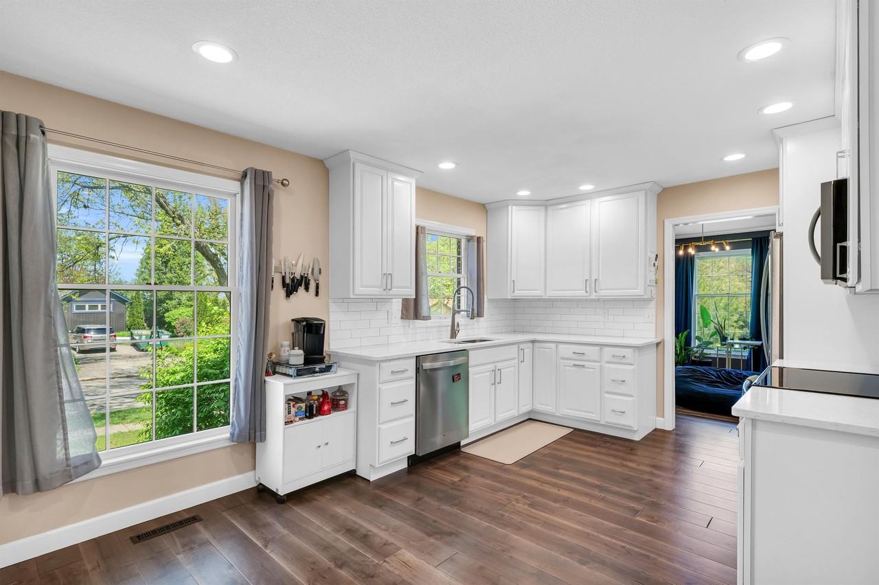 3201 Fawn Hill Ct #1 - Photo 6 of 14