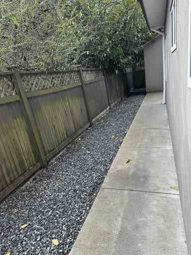 4601 Webster Rd - Photo 2 of 7