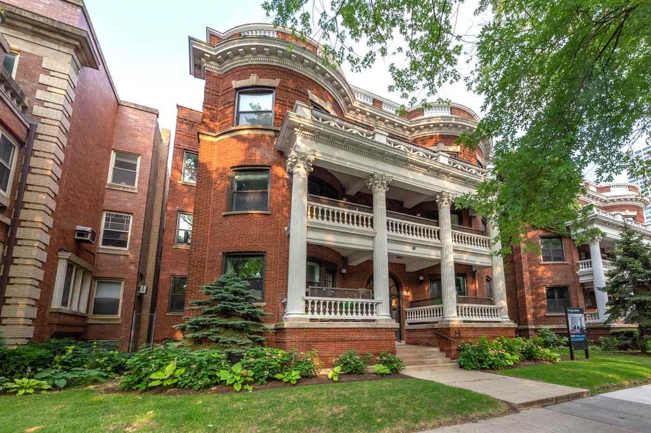 5487-5491 S. Hyde Park Boulevard - Photo 2 of 25