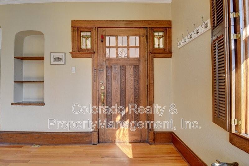 903 Newport St - Photo 3 of 49