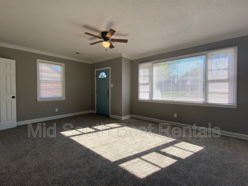 1837 S Lauderdale St - Photo 2 of 8