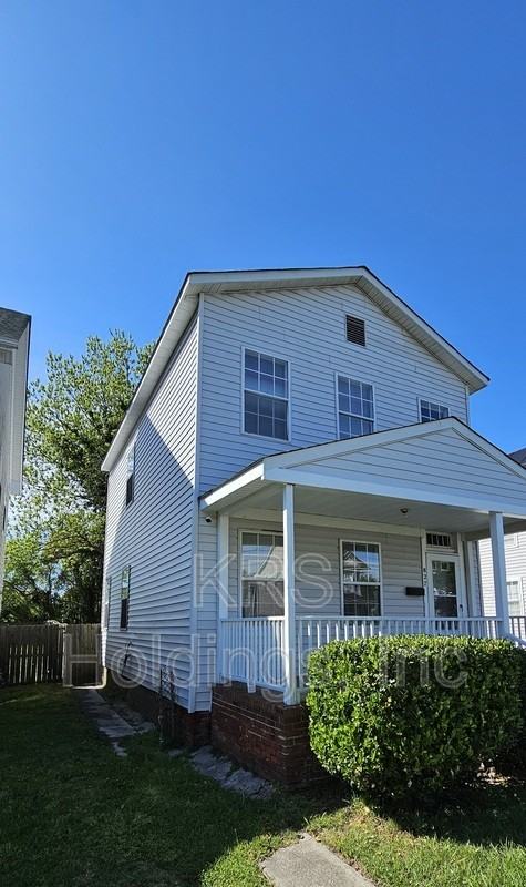 827 Marshall Avenue - Photo 3 of 21