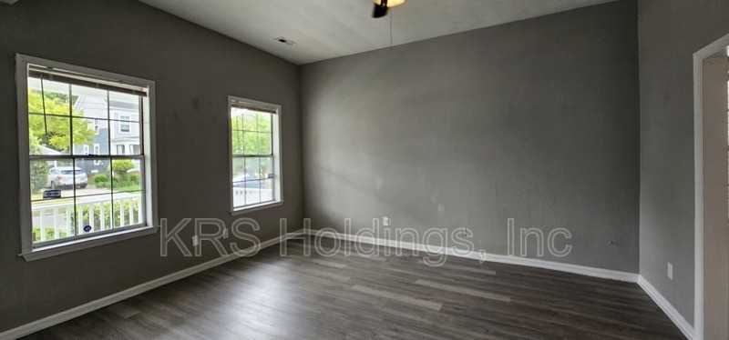 827 Marshall Avenue - Photo 6 of 21