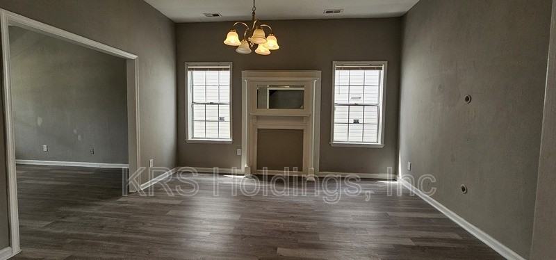 827 Marshall Avenue - Photo 7 of 21