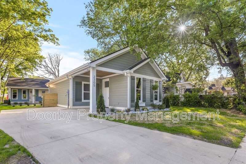 2305 Kirby Ave - Photo 2 of 18