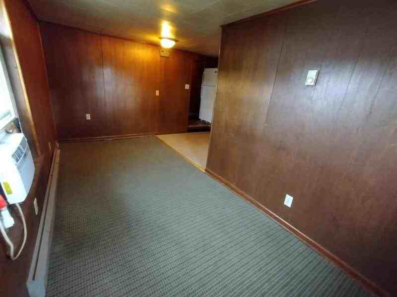 126 4th St Sw - Photo 3 of 12