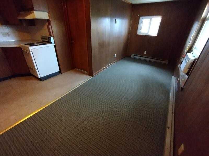 126 4th St Sw - Photo 4 of 12