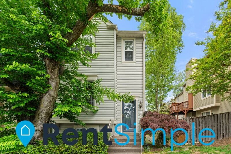 39 Fendall Ave - Photo 2 of 47