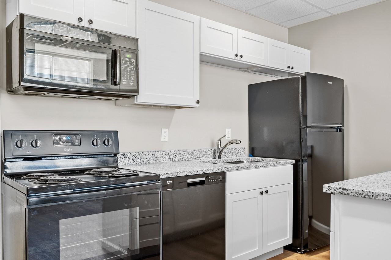 13902 U.S. 30 - Photo 7 of 19