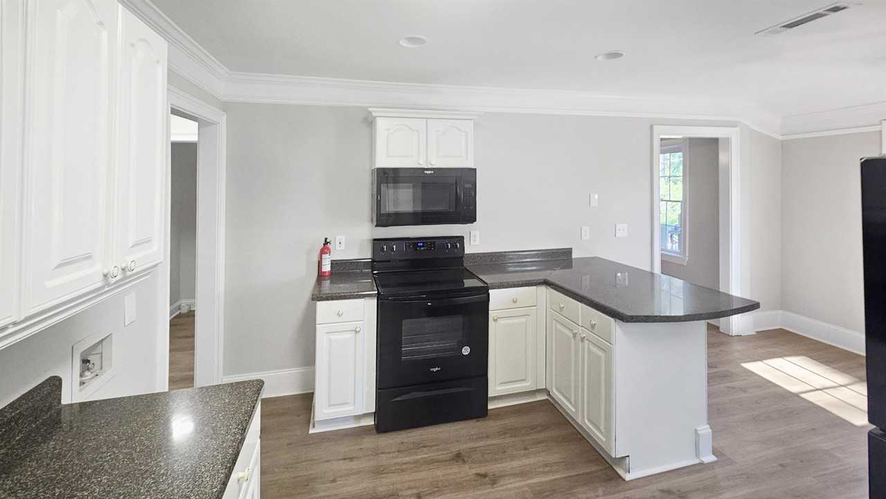 494 Birney Street NE, Marietta, GA 30060 - Photo 2 of 9
