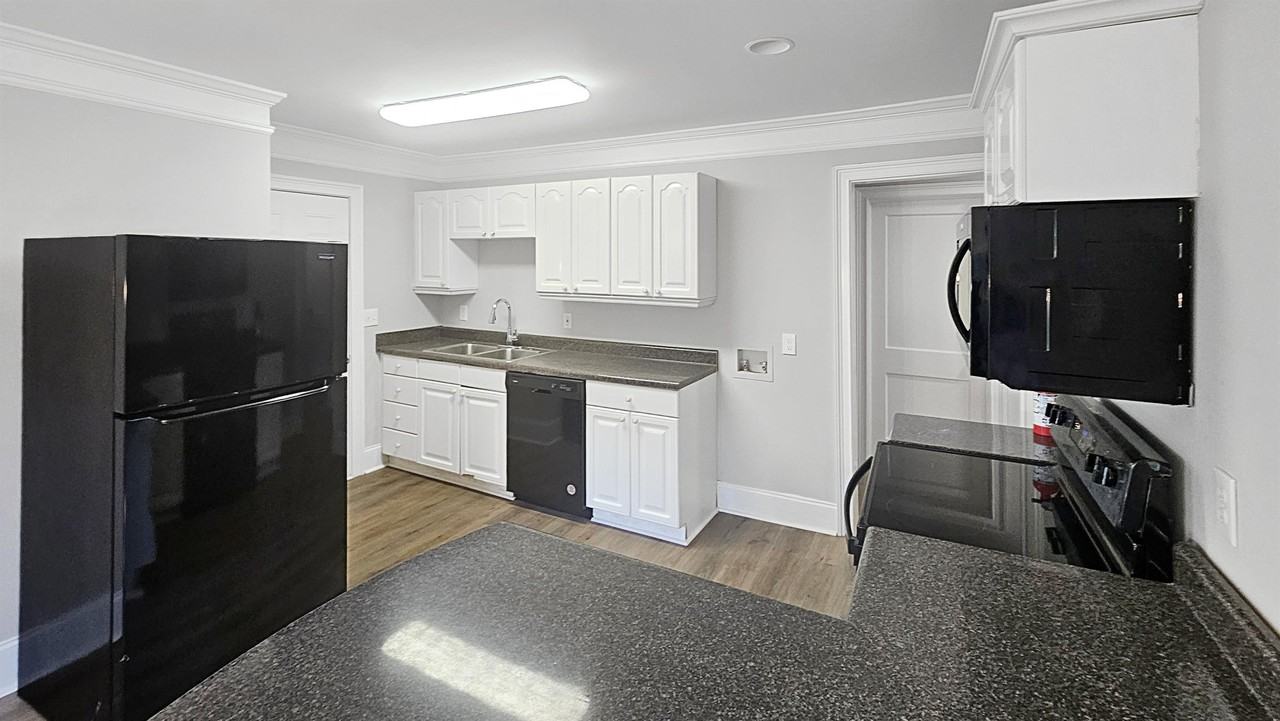 494 Birney Street NE, Marietta, GA 30060 - Photo 3 of 9