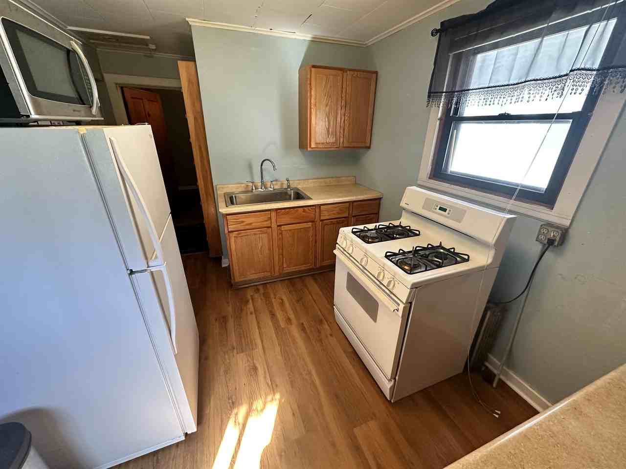 705 South 2nd Street - Photo 3 of 6