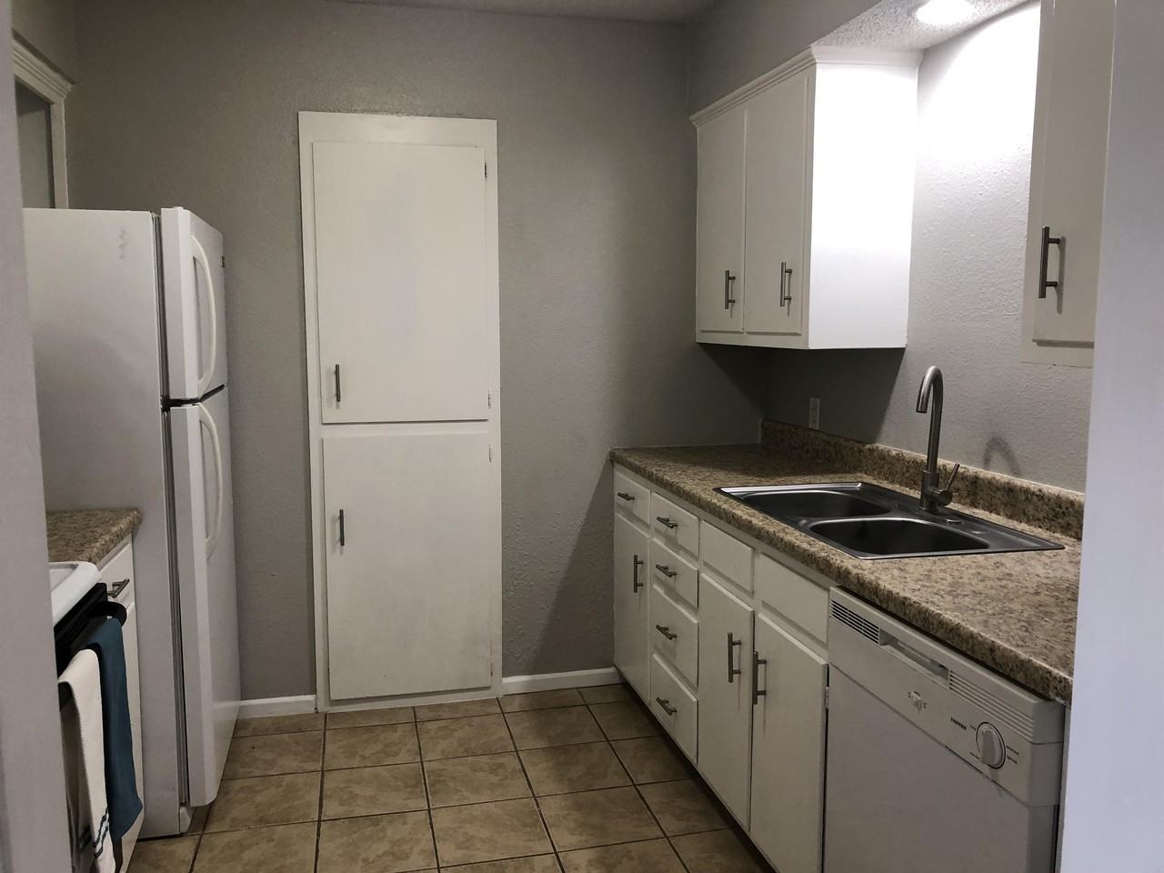 Briarwood Village Apartments 3904 Englewood Cir, Odessa, TX 79762