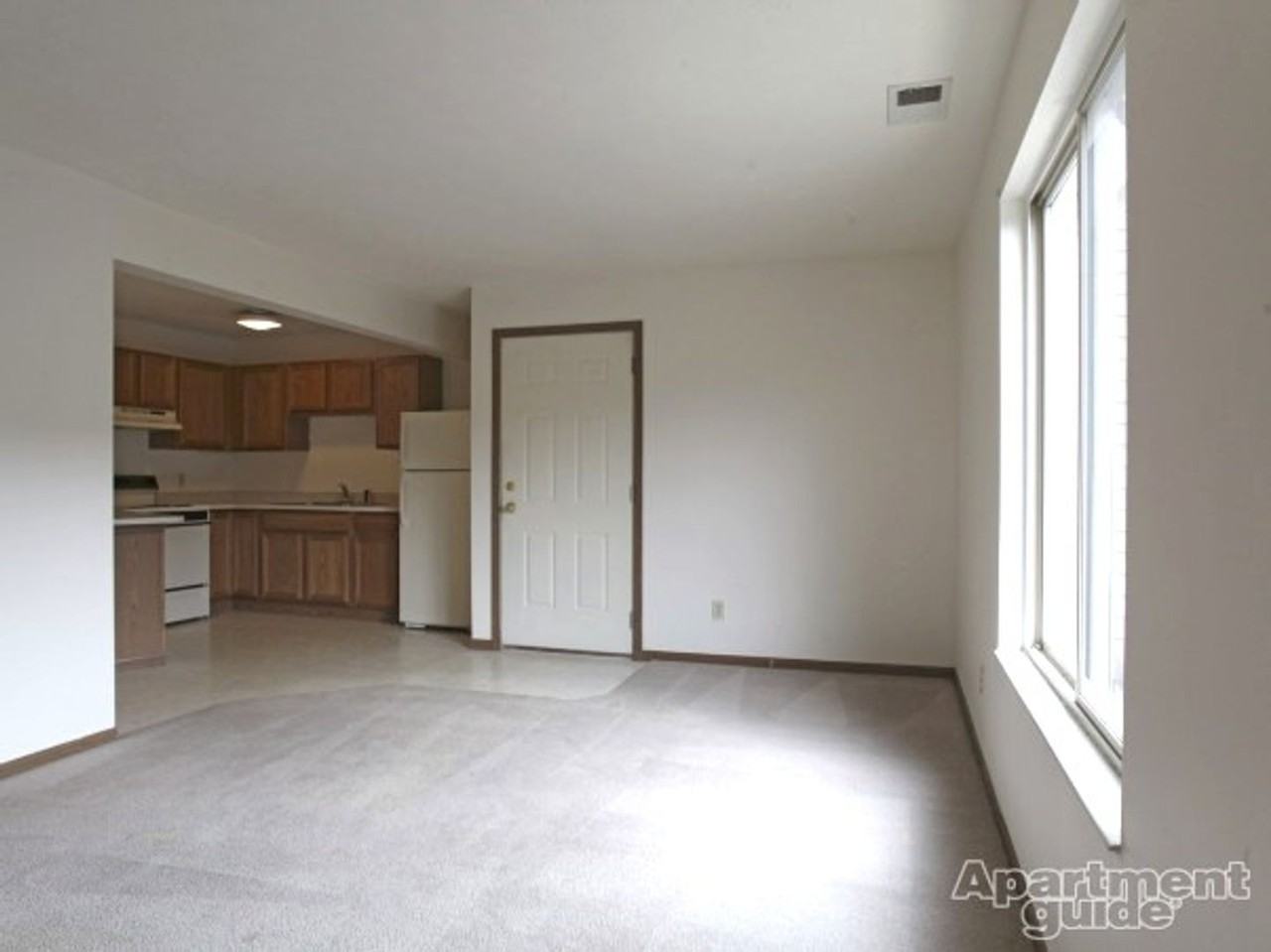 Bremen Park Apartments - Photo 5 of 27