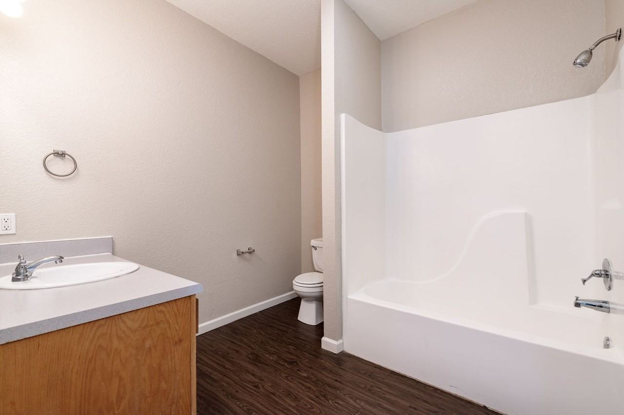 627 N 7th St - Photo 7 of 19