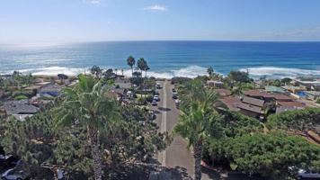 featured image of 13850 Mango Dr