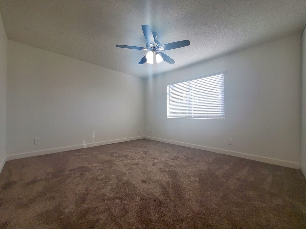 Summit Creek Apartments - Photo 5 of 43