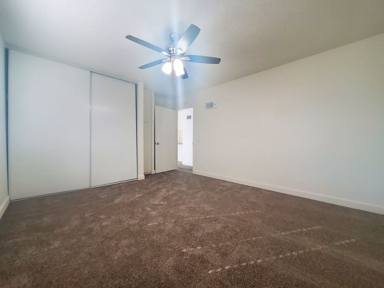 Summit Creek Apartments - Photo 6 of 43