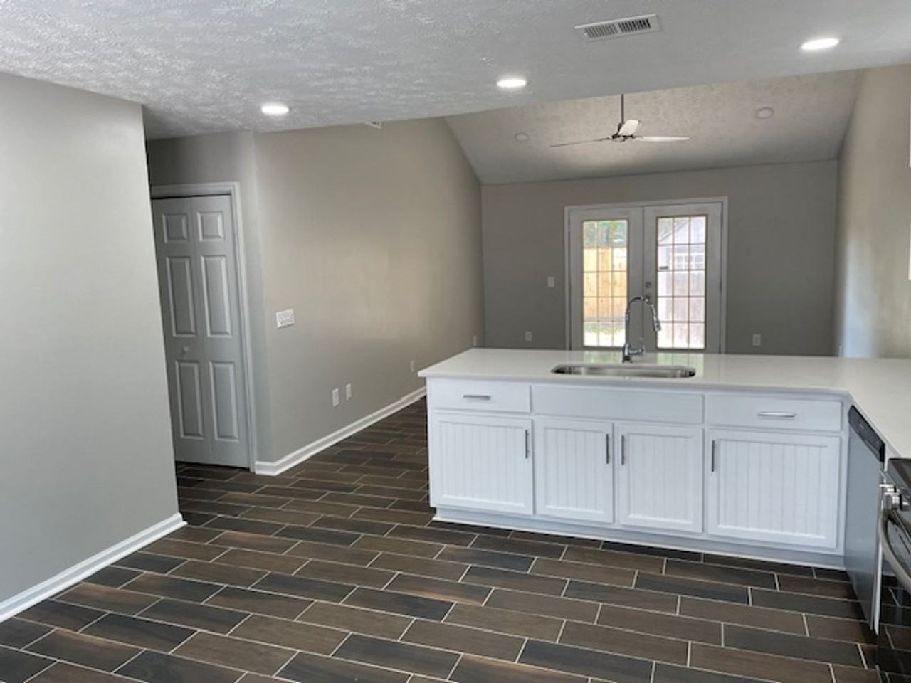 126 Halal Ct - Photo 6 of 10