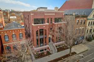 featured image of 2319 N Southport Ave