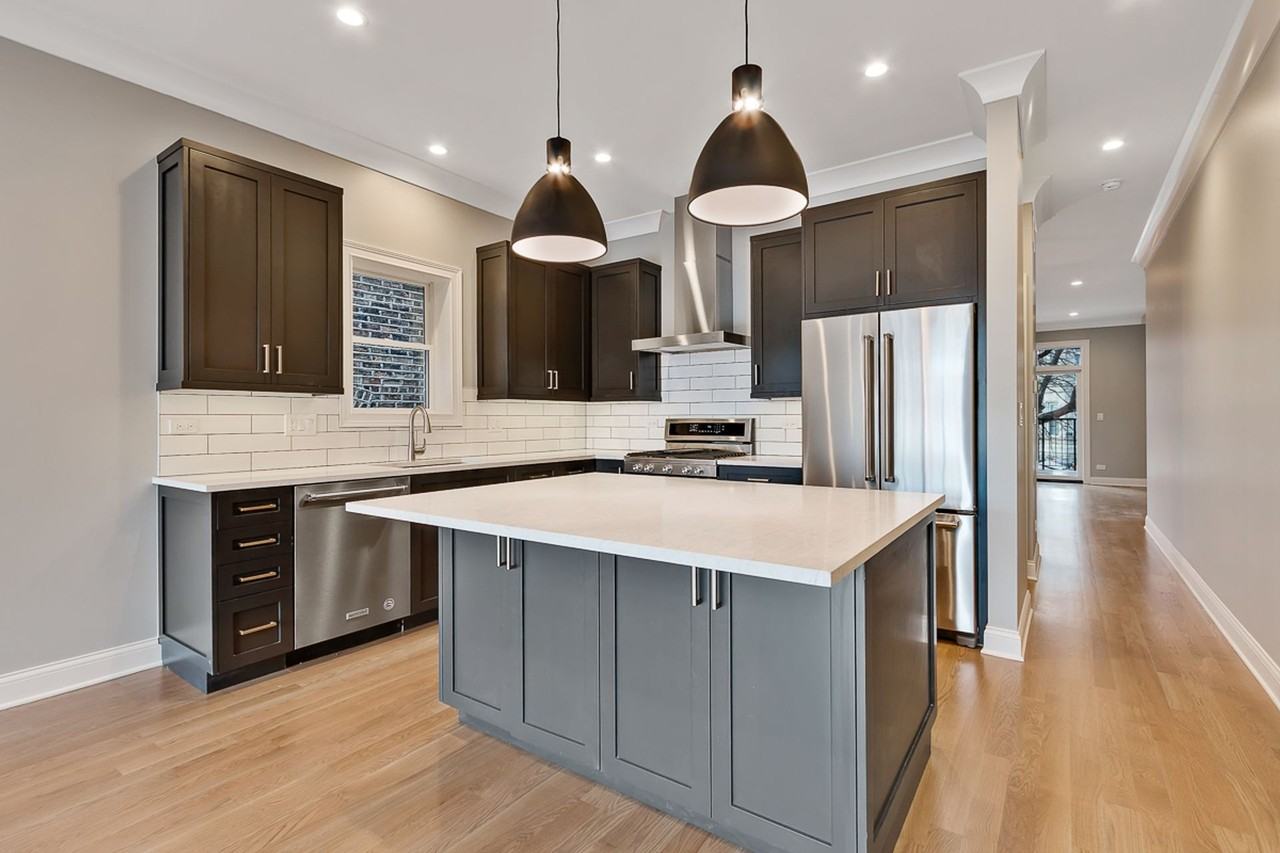 2319 N. Southport - Photo 7 of 9