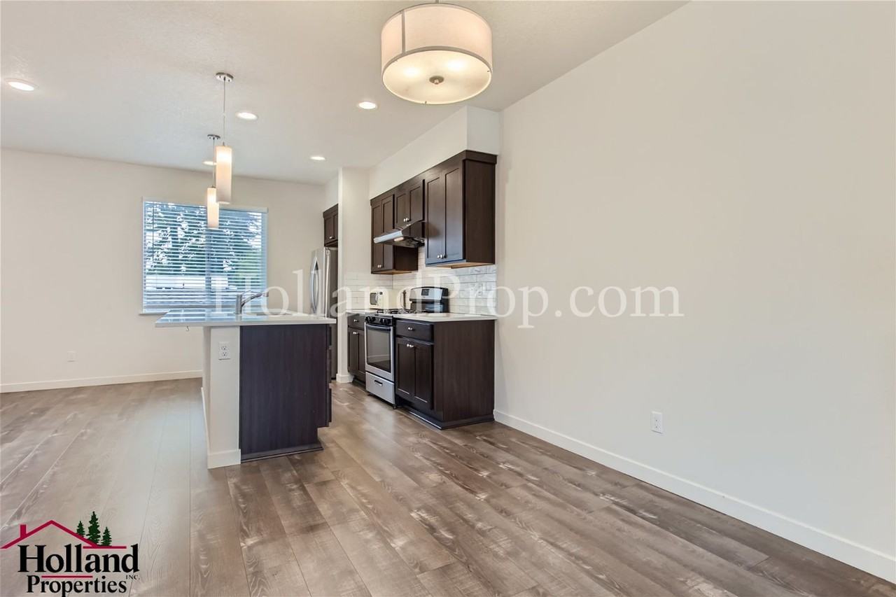 3794 Sw Ekin Ter - Photo 3 of 14