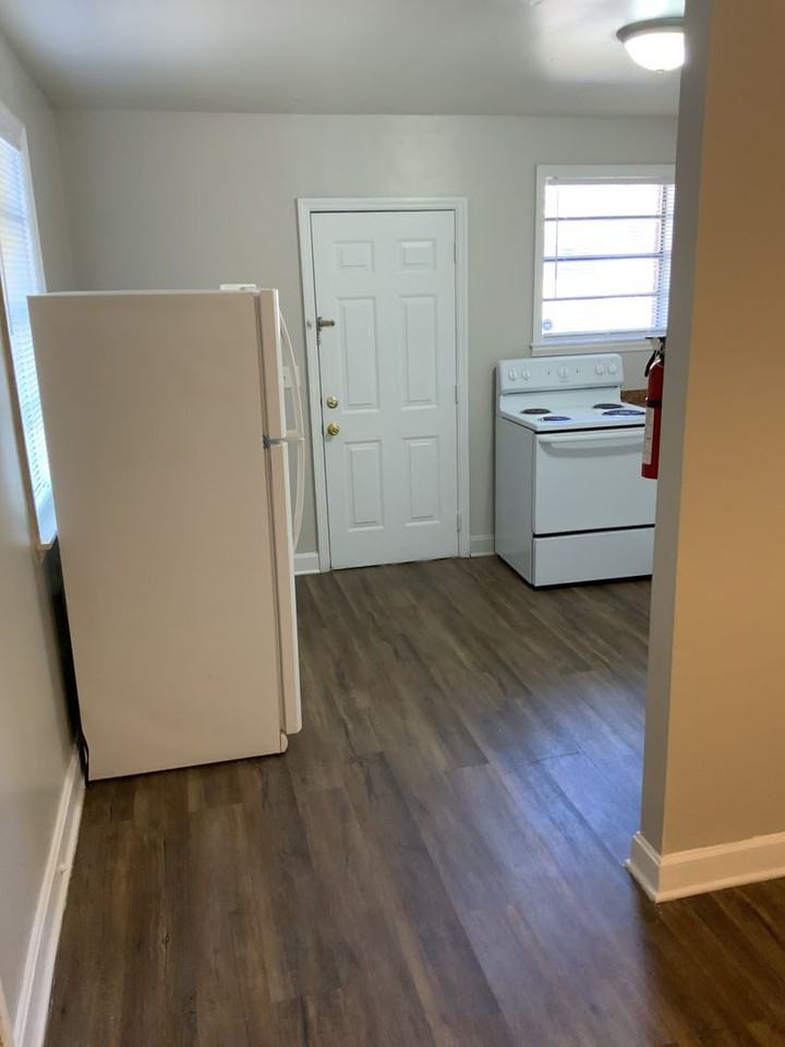 3706 Live Oak St - Photo 4 of 11
